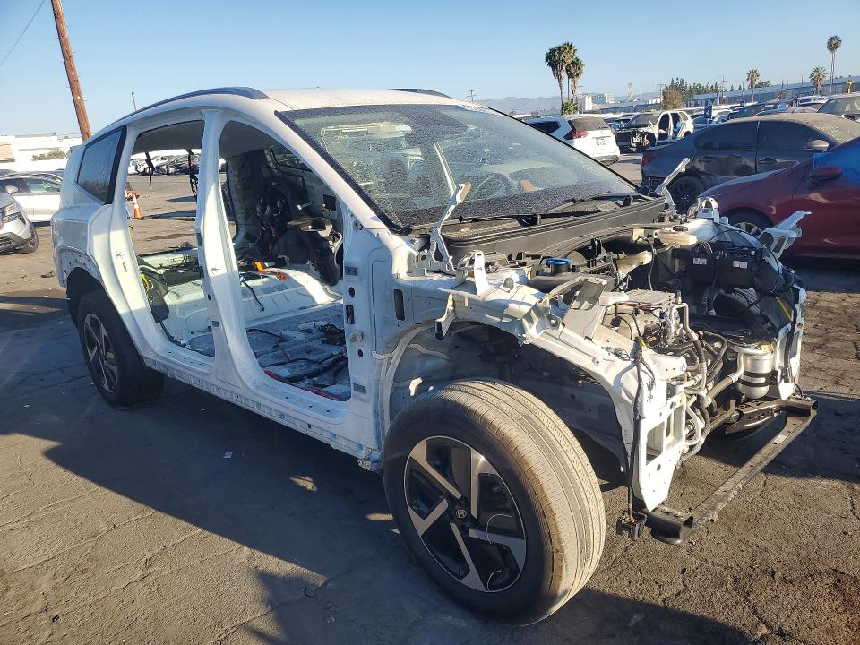 2026 Hyundai Ioniq VIN 7YAMTFS35TY001792 COPART salvage auction — STRIPPED, CA - CERTIFICATE OF TITLE, sold $10,300 on 2026-08-20 (photo 4)