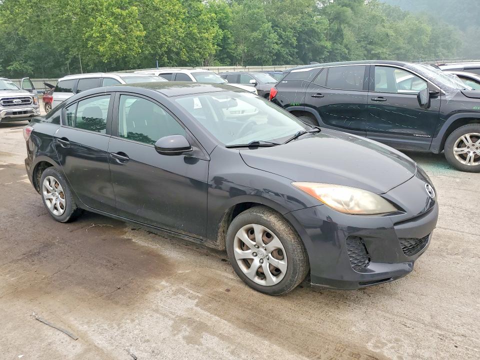 2013 Mazda 3 VIN JM1BL1TG1D1848905 COPART salvage auction — UNDERCARRIAGE, PA - CERTIFICATE OF SALVAGE, sold $100 on 2026-07-23 (photo 4)
