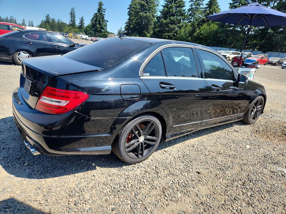 2013 Mercedes-benz C-klasse VIN WDDGF4HB0DR286904 COPART salvage auction — MECHANICAL, Wa - Affidavit In Lieu Of Title, sold $1,250 on 2026-07-24 (photo 3)