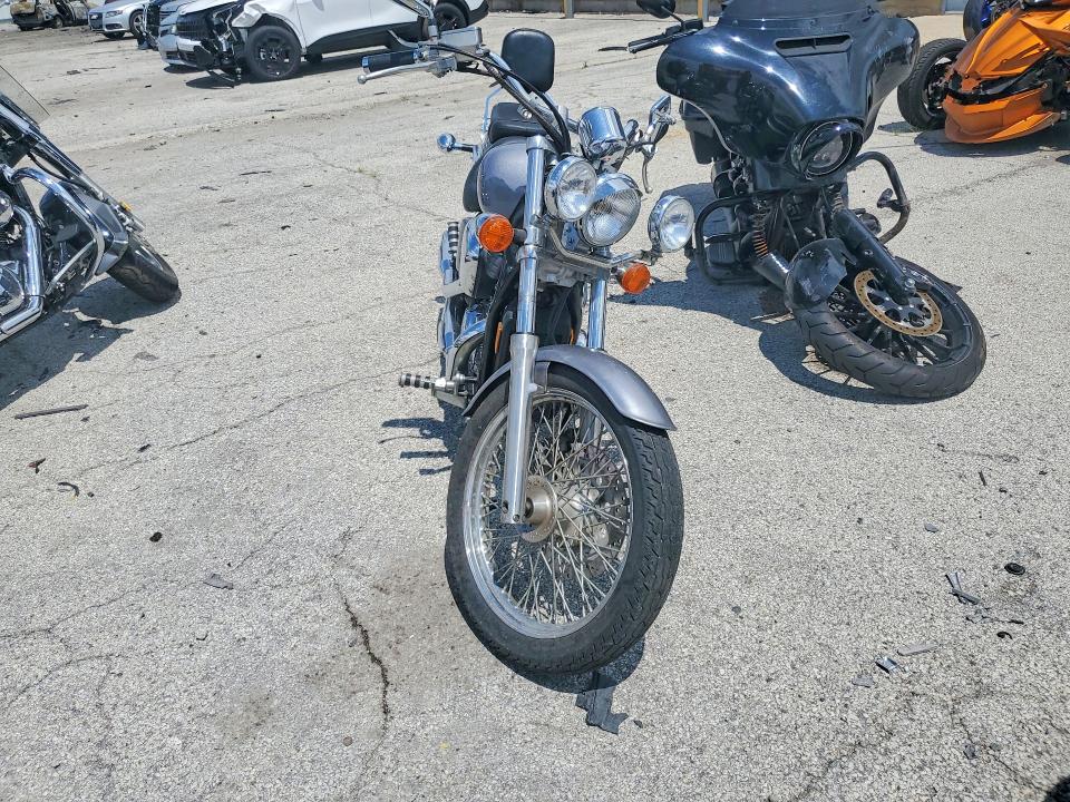 2004 Honda Vt600 VIN JH2PC21334M505028 COPART salvage auction — MECHANICAL, IN - CERTIFICATE OF TITLE, sold $575 on 2026-07-27 (photo 2)