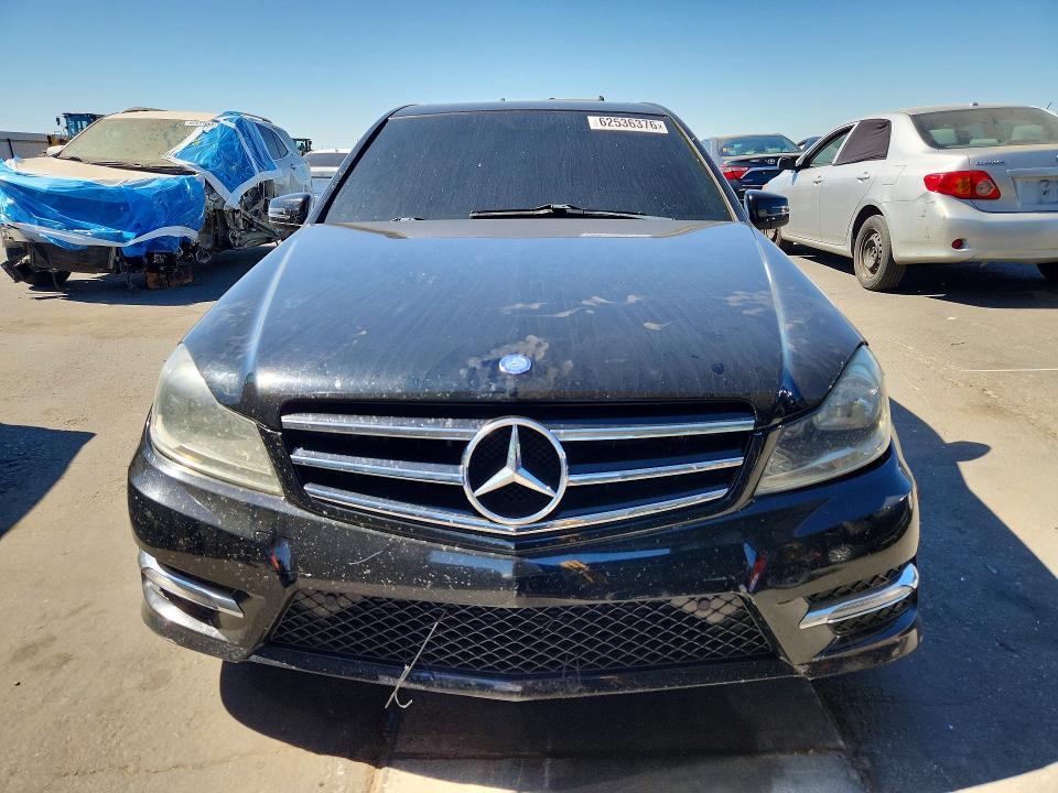 2014 Mercedes-benz VIN WDDGF4HB4EA921025 COPART salvage auction — DAMAGE HISTORY, Ca - Dis/Dlr/Exp App For Dup Salvag, sold $425 on 2026-08-20 (photo 5)