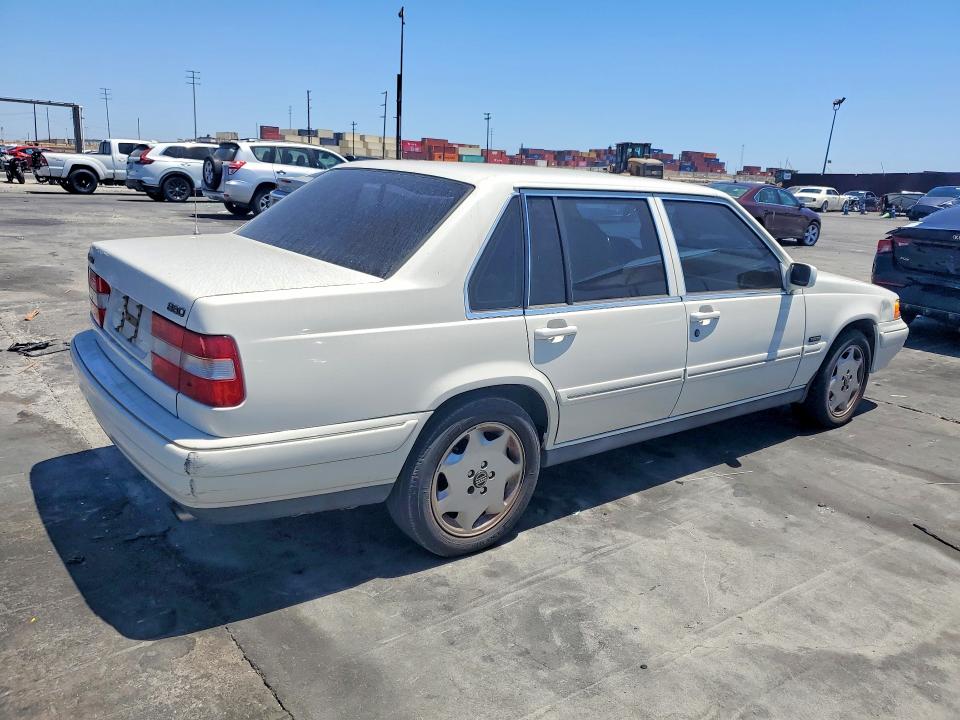 1996 Volvo 960 VIN YV1KS9602T1078092 COPART salvage auction — MINOR DENT/SCRATCHES, Ca - Dis/Dlr/Exp Only Clean Title, sold $1,450 on 2026-08-05 (photo 3)