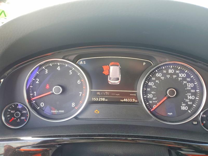 2017 Volkswagen Touareg VIN WVGRF7BP1HD006060 COPART salvage auction — FRONT END, Ia - Cert Of Title-Salvage Title, sold $1,300 on 2026-07-31 (photo 9)