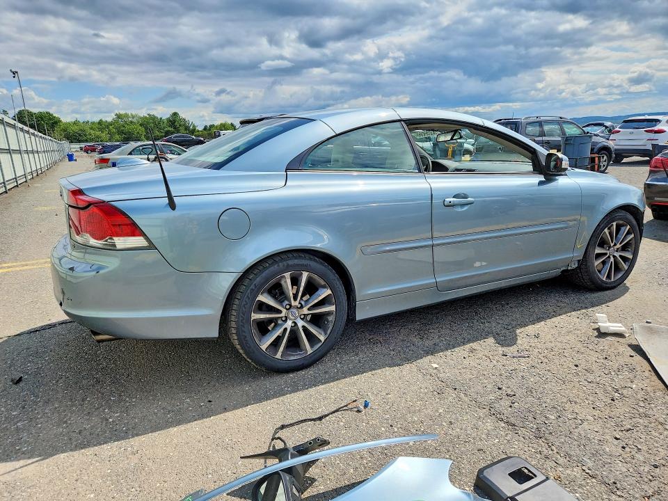 2010 Volvo C70 VIN YV1672MC3AJ091762 COPART salvage auction — FRONT END, PA - CERTIFICATE OF SALVAGE, sold $175 on 2026-08-11 (photo 3)