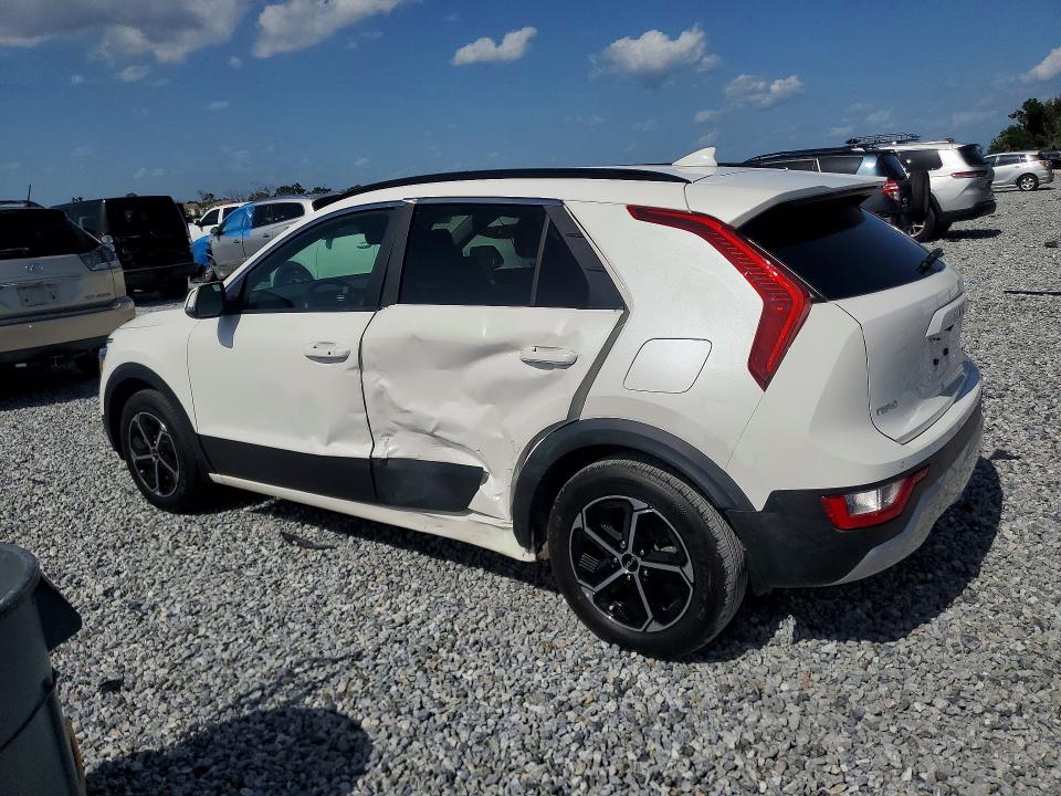 2025 Kia Niro VIN KNDCR3LE0S5213838 COPART salvage auction — SIDE, FL - CERT OF TITLE SLVG REBUILDABLE, sold $150 on 2026-07-24 (photo 2)
