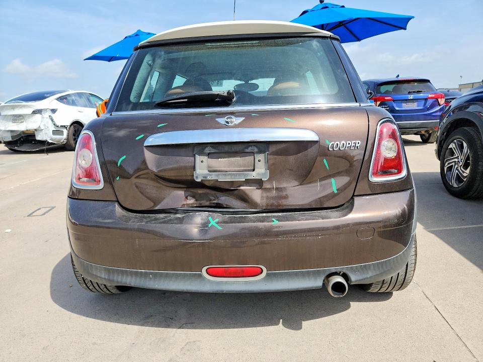2010 Mini Cooper VIN WMWMF3C53ATZ66607 COPART salvage auction — REAR END, Tx - Salvage Vehicle Title, sold $925 on 2026-08-10 (photo 6)