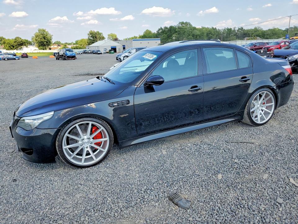 2006 BMW M5 VIN WBSNB93526B581941 COPART salvage auction — MINOR DENT/SCRATCHES, FL - CERTIFICATE OF TITLE (P), sold $19,000 on 2026-07-17 (photo 1)