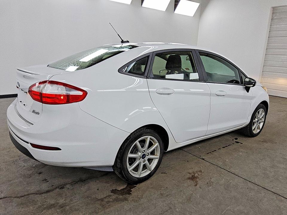 2019 Ford Fiesta VIN 3FADP4BJ4KM149902 COPART salvage auction — MINOR DENT/SCRATCHES, Il - Certificate Of Title, sold $1,750 on 2026-09-03 (photo 3)