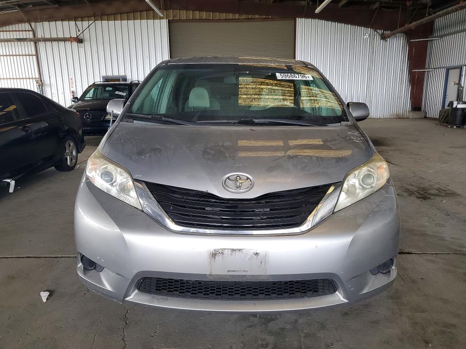 2013 Toyota Sienna VIN 5TDKK3DC6DS381798 COPART salvage auction — REAR END, Ca - Salvage Certificate, sold $2,500 on 2026-07-30 (photo 5)