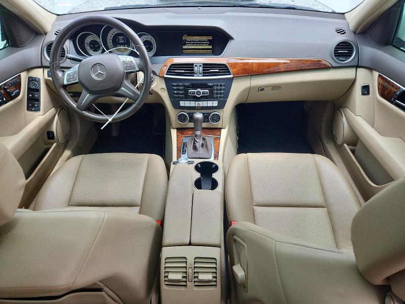 2012 Mercedes-benz C-klasse VIN WDDGF4HB5CR237910 COPART salvage auction — SIDE, Ga - Cert Of Title-Salvage, sold $1,200 on 2026-08-06 (photo 8)