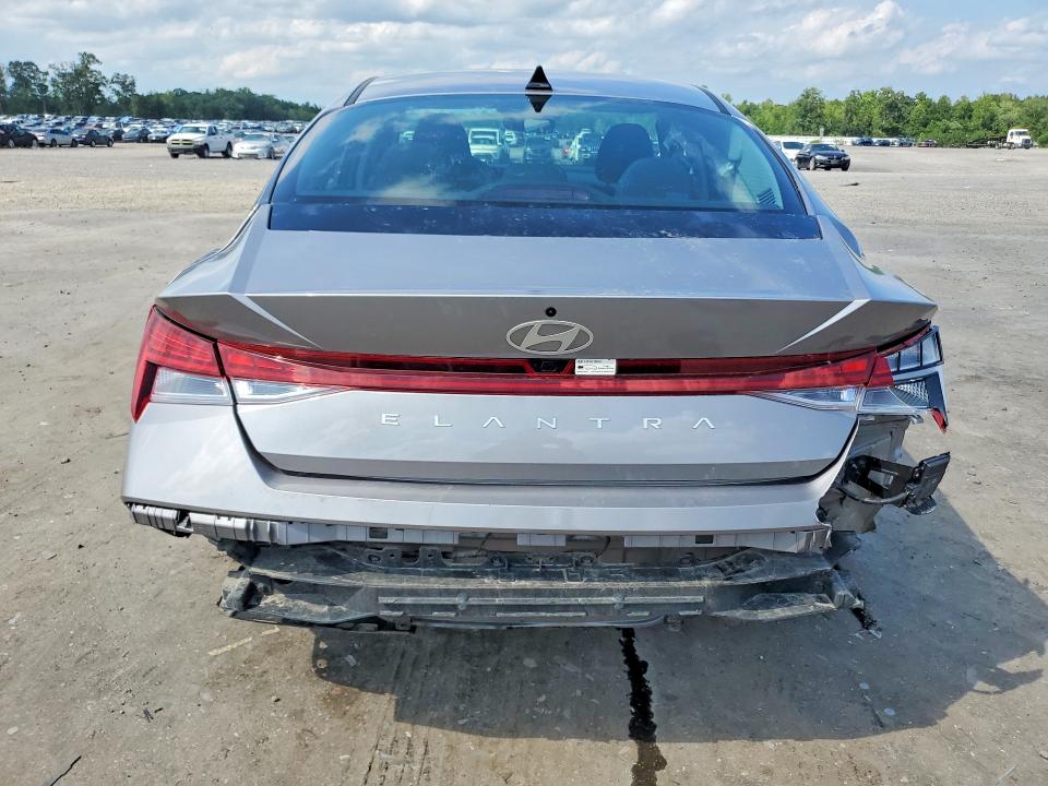 2025 Hyundai Elantra VIN KMHLS4DG4SU017297 COPART salvage auction — REAR END, Sc - Dealer Only Non-Repairable (P), sold $3,650 on 2026-07-13 (photo 6)