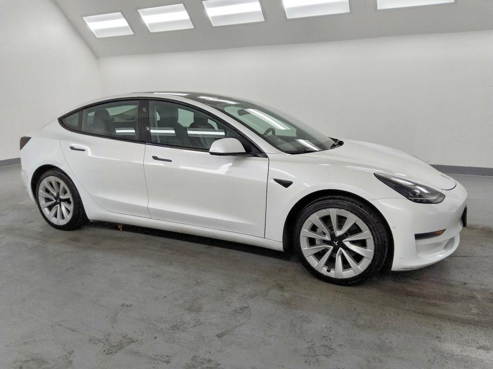 2022 Tesla Model 3 VIN 5YJ3E1EA6NF191406 COPART salvage auction — REAR END, CA - CERTIFICATE OF TITLE, sold $4,600 on 2026-07-20 (photo 4)