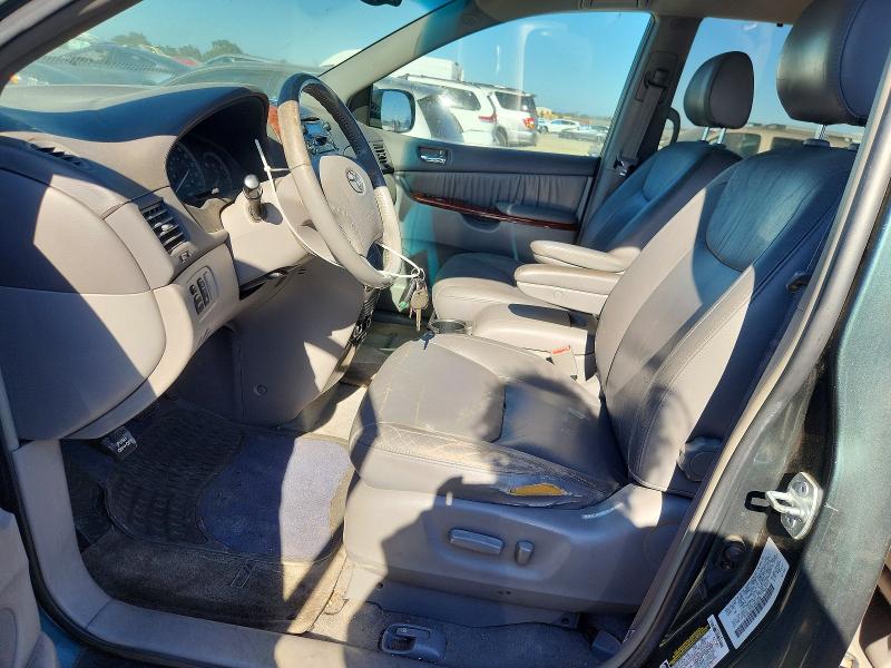 2004 Toyota Sienna VIN 5TDBA22CX4S028402 COPART salvage auction — MINOR DENT/SCRATCHES, CA - DIS/DLR/EXP APP FOR DUP CLEAN, sold $825 on 2026-07-14 (photo 7)