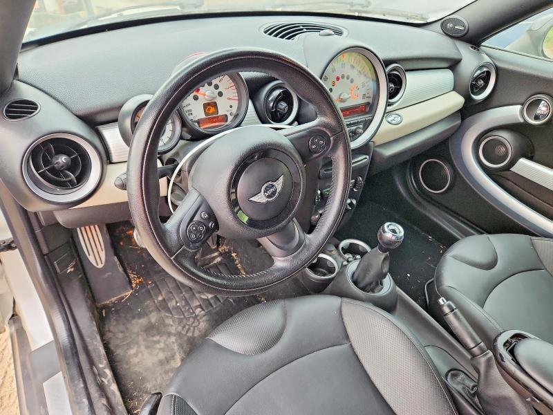 2013 Mini Cooper VIN WMWSY3C55DT565873 COPART salvage auction — MINOR DENT/SCRATCHES, Fl - Cert Of Title Slvg Rebuildable, sold $775 on 2026-08-12 (photo 8)