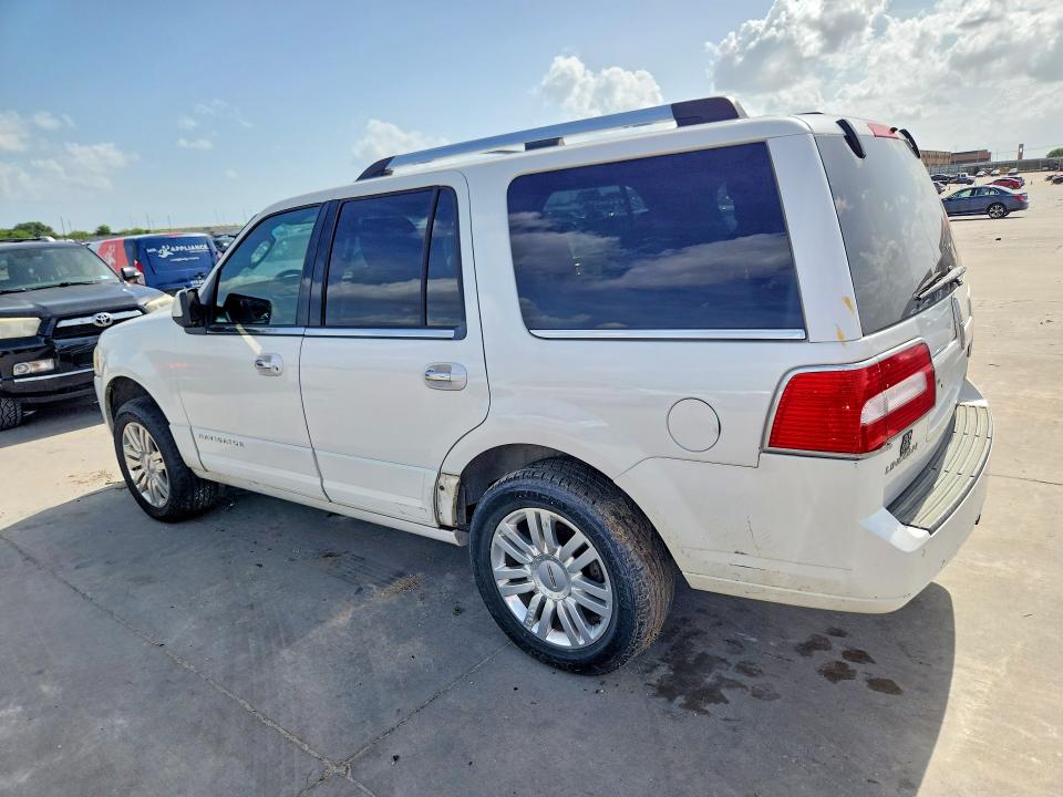 2011 Lincoln Navigator VIN 5LMJJ2H55BEJ01384 COPART salvage auction — SIDE, TX - CERTIFICATE OF TITLE, sold $475 on 2026-09-17 (photo 2)