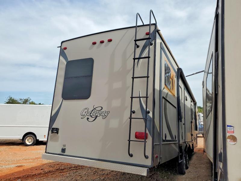 2015 Heartland Gateway VIN 5SFSG4125FE284892 COPART salvage auction — SIDE, OK - CERT OF TITLE-SALVAGE, sold $8,100 on 2026-10-01 (photo 4)
