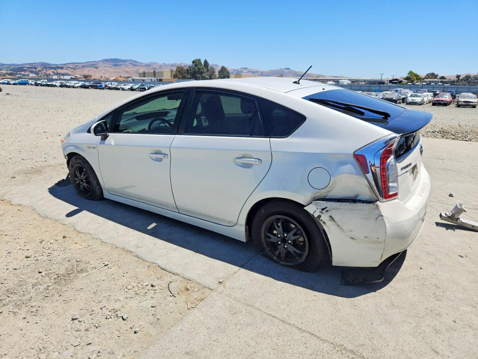 2015 Toyota Prius VIN JTDKN3DU0F0406877 COPART salvage auction — FRONT END, Salvage Title, sold $1,600 on 2026-07-30 (photo 2)