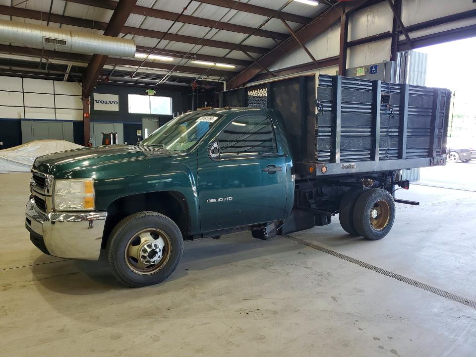 2010 Chevrolet Silverado 3500 VIN 1GB6KZBK5AF137865 — COPART salvage auction photo