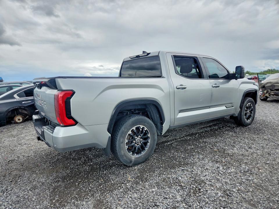 2022 Toyota Tundra VIN 5TFNA5DB0NX030416 COPART salvage auction — VANDALISM, On - Permit No Brand - Unfit, sold $150 on 2026-07-30 (photo 3)