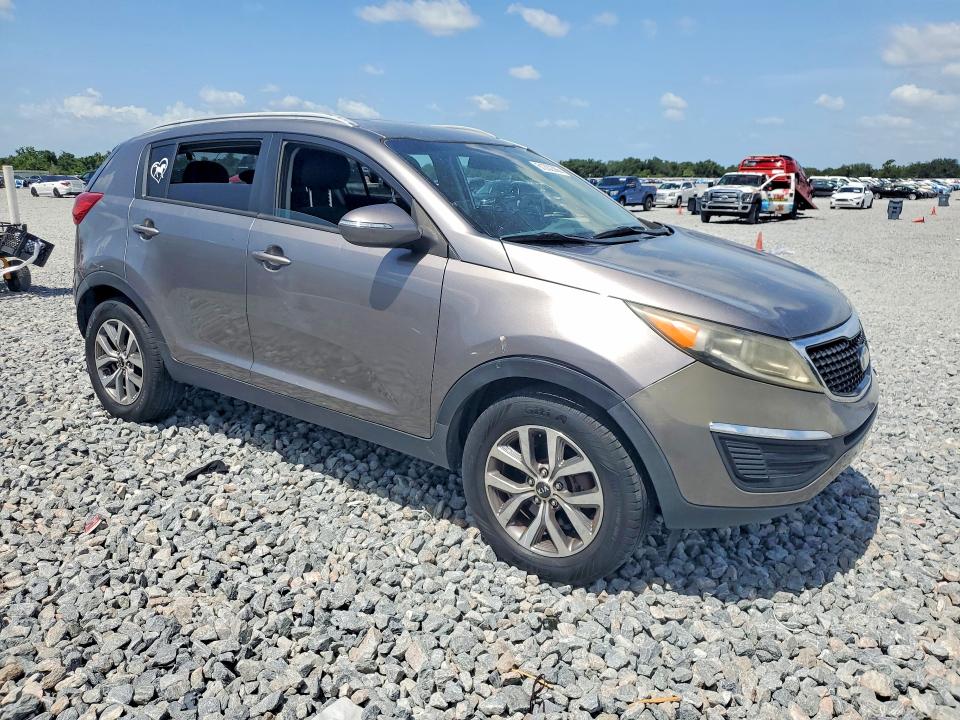 2015 Kia Sportage VIN KNDPB3AC2F7679756 COPART salvage auction — REAR END, Fl - Cert Of Title Slvg Rebuildable, sold $20 on 2026-07-24 (photo 4)
