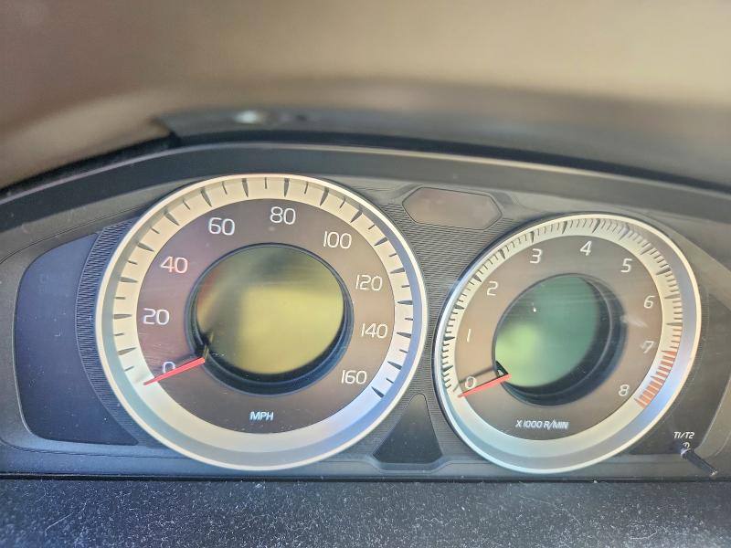 2012 Volvo Xc60 VIN YV4952DL5C2304519 COPART salvage auction — Burn Engine, TX - SALVAGE VEHICLE TITLE (P), sold $175 on 2026-08-06 (photo 9)