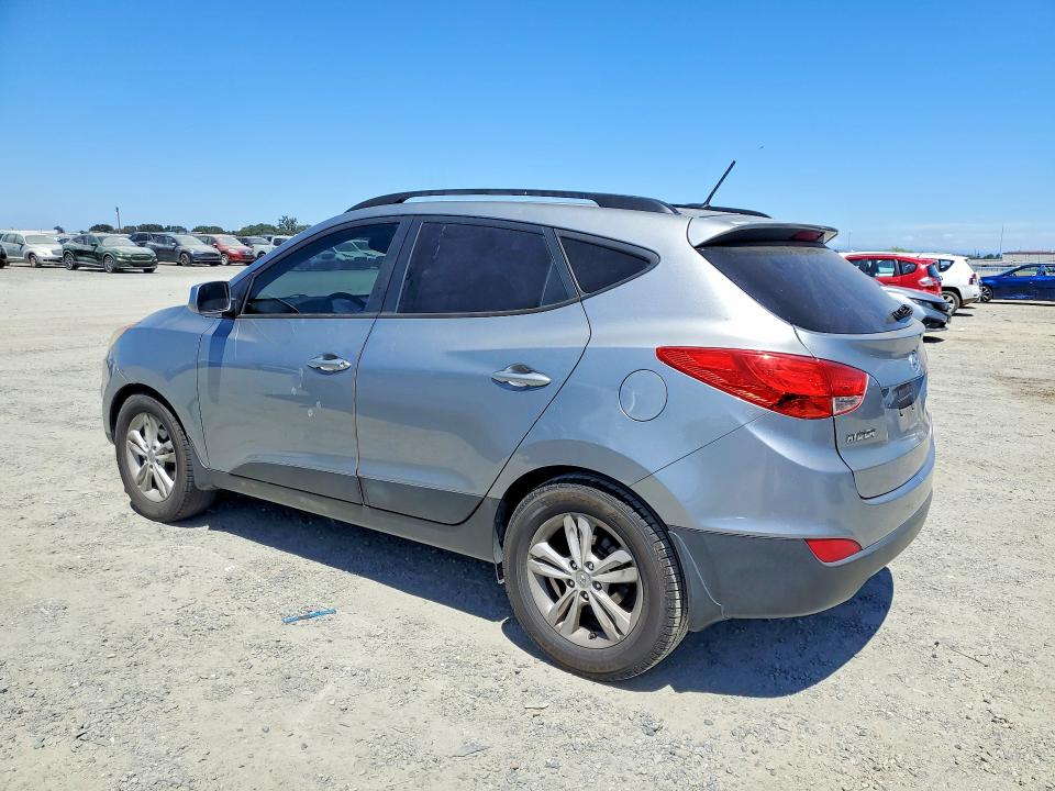 2011 Hyundai Tucson VIN KM8JU3AC7BU193659 COPART salvage auction — SIDE, CA - DIS/DLR/EXP ONLY CLEAN TITLE, sold $3,273 on 2026-07-09 (photo 2)