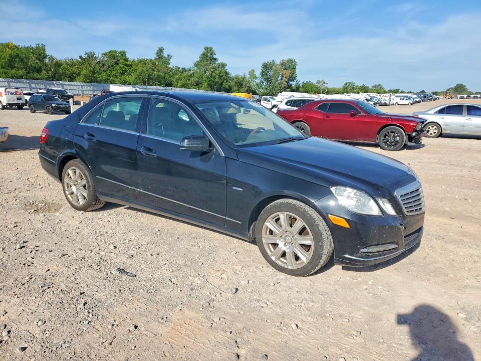 2012 Mercedes-benz E-klasse VIN WDDHF2EB0CA559074 COPART salvage auction — SIDE, Ok - Cert Of Title-Salvage, sold $1,750 on 2026-08-06 (photo 4)