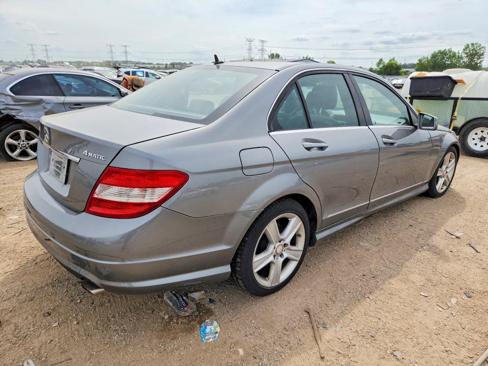2011 Mercedes-benz C-klasse VIN WDDGF8BB7BR133630 COPART salvage auction — WATER/FLOOD, Il - Salvage Cert-Flood, sold $725 on 2026-08-20 (photo 3)