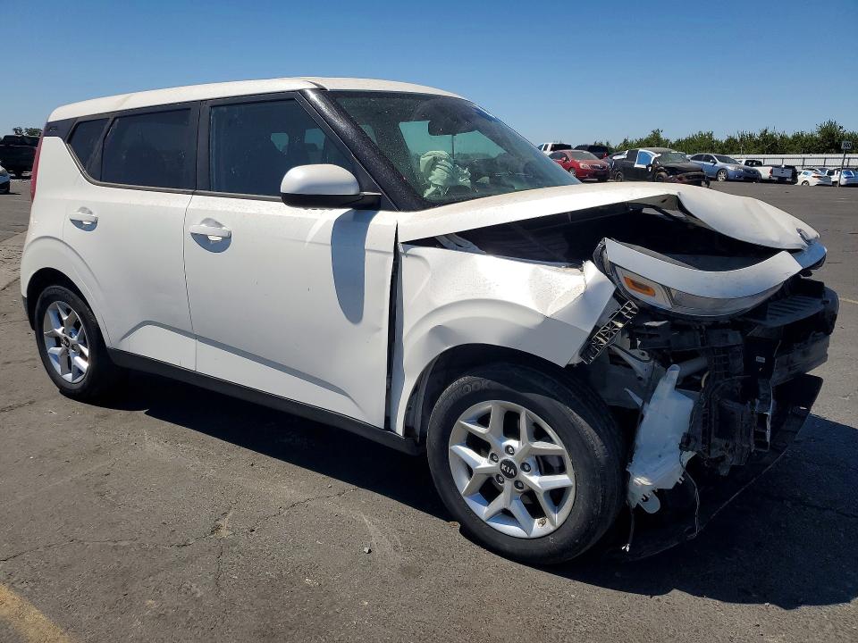 2020 Kia Soul VIN KNDJ23AU8L7028092 COPART salvage auction — FRONT END, Ca - Salvage Certificate, sold $1,650 on 2026-07-20 (photo 4)