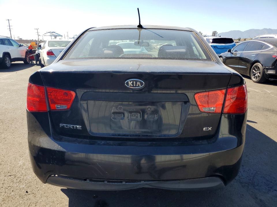 2012 Kia Forte VIN KNAFU4A2XC5615875 COPART salvage auction — REAR END, Ca - Salvage Certificate, sold $450 on 2026-07-29 (photo 6)