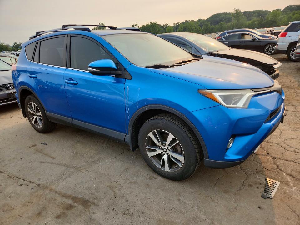 2016 Toyota Rav4 VIN JTMWFREV8GJ084266 COPART salvage auction — WATER/FLOOD, CT - CERT OF TITLE-SALVAGE, sold $4,850 on 2026-07-21 (photo 4)