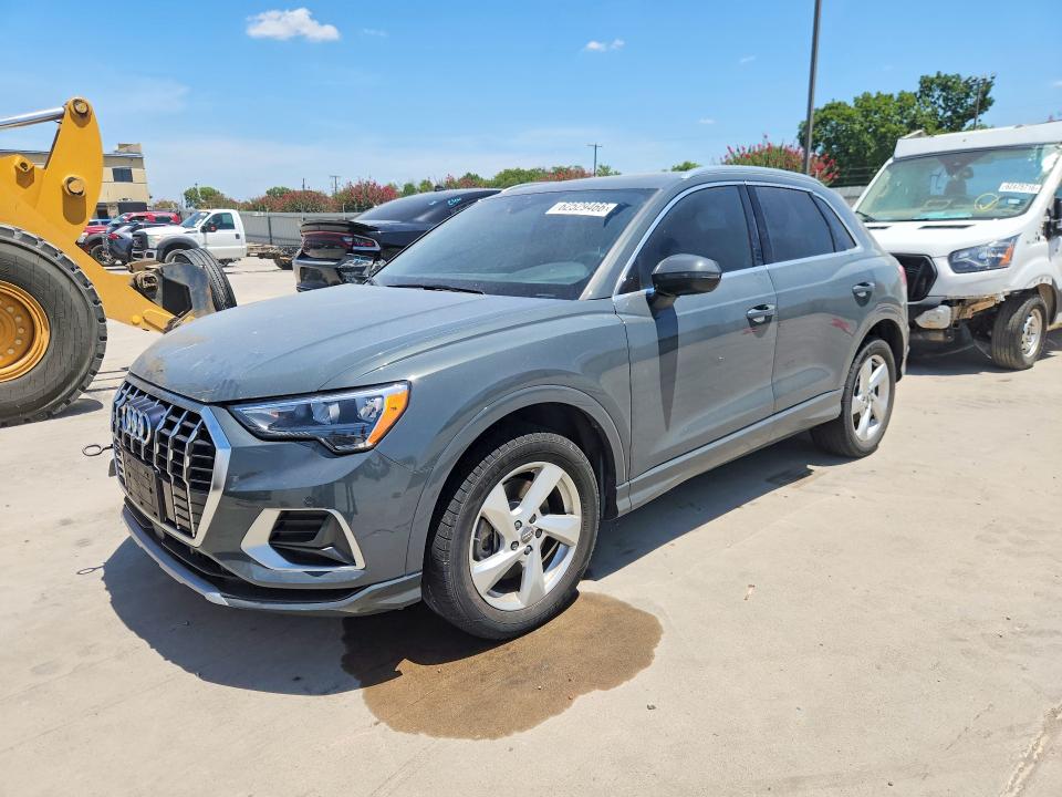 2020 Audi Q3 VIN WA1AECF36L1044179 — COPART salvage auction photo