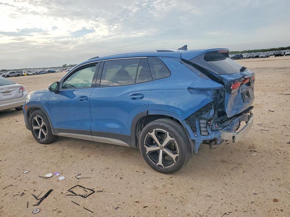 2025 Volkswagen Tiguan VIN 3VVNR7RM4SM073240 COPART salvage auction — REAR END, Tx - Salvage Vehicle Title, sold $11,200 on 2026-08-20 (photo 2)