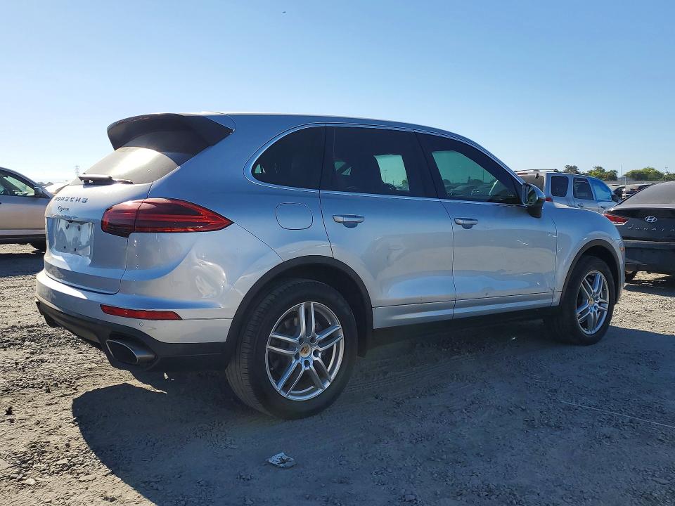 2016 Porsche Cayenne VIN WP1AA2A25GLA04887 COPART salvage auction — SIDE, Ca - Dis/Dlr/Exp Only Clean Title (P), sold $3,750 on 2026-07-28 (photo 3)