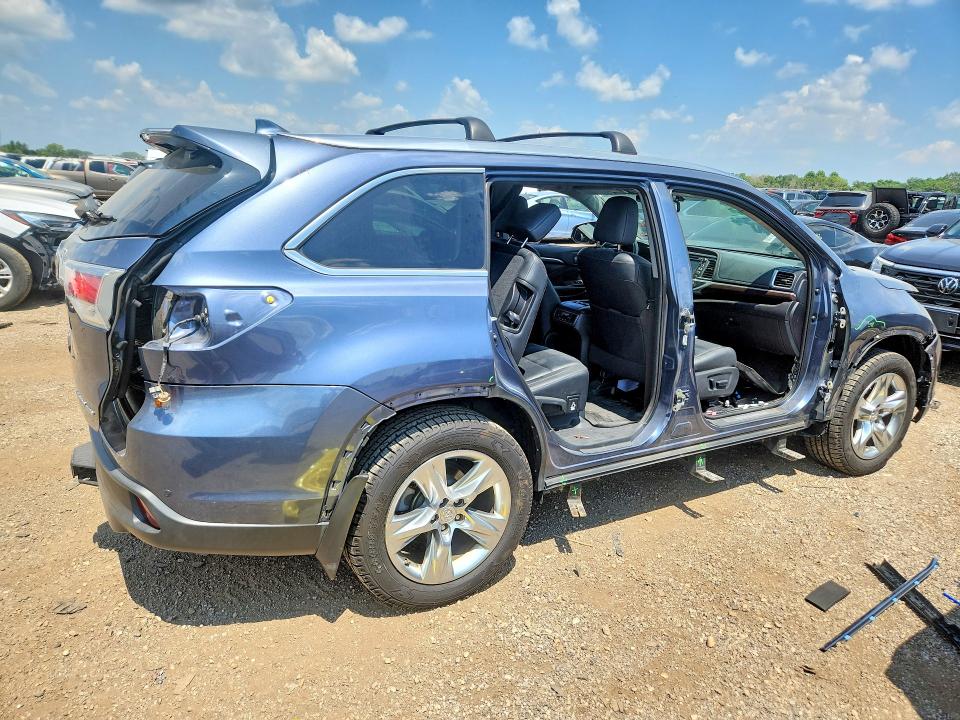 2015 Toyota Highlander VIN 5TDDKRFH2FS072420 COPART salvage auction — SIDE, Salvage Title, sold $325 on 2026-07-30 (photo 3)