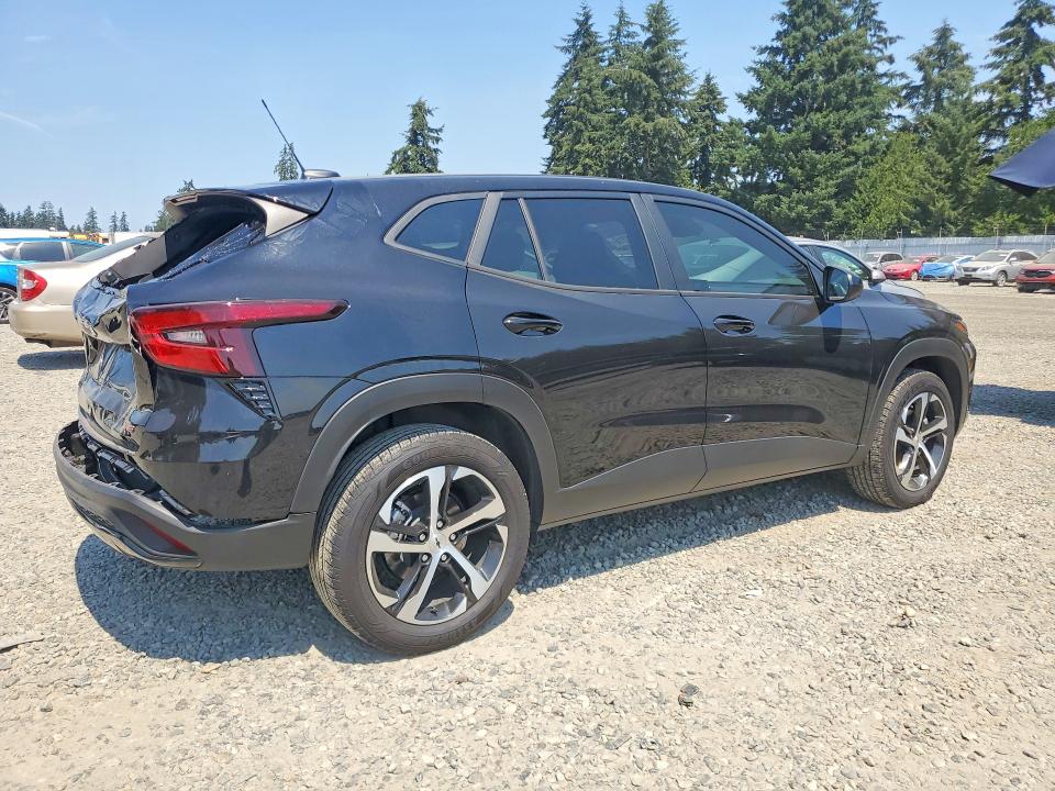 2025 Chevrolet Trax VIN KL77LGEP5SC120833 COPART salvage auction — REAR END, Salvage Title, sold $6,300 on 2026-07-17 (photo 3)