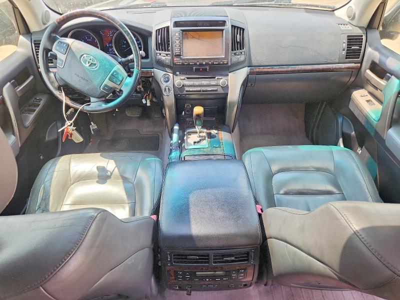 2011 Toyota Land cruiser VIN JTMHY7AJ1B4007952 COPART salvage auction — WATER/FLOOD, Il - Salvage Cert-Flood, sold $12,600 on 2026-08-18 (photo 8)