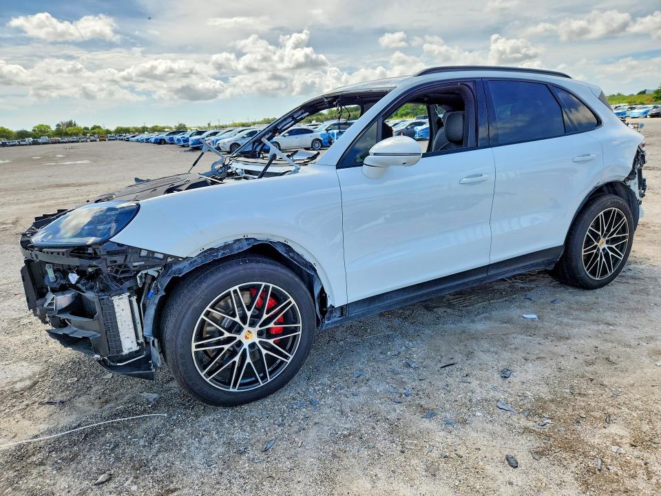 2024 Porsche Cayenne VIN WP1AL2AYXRDA33796 COPART salvage auction — STRIPPED, FL - CERTIFICATE OF DESTRUCTION, sold $28,750 on 2026-09-22 (photo 1)