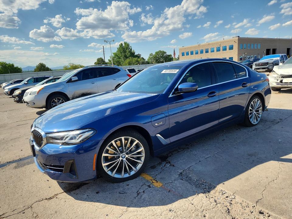 2023 BMW 5er VIN WBA33AG01PCM24311 — COPART salvage auction photo