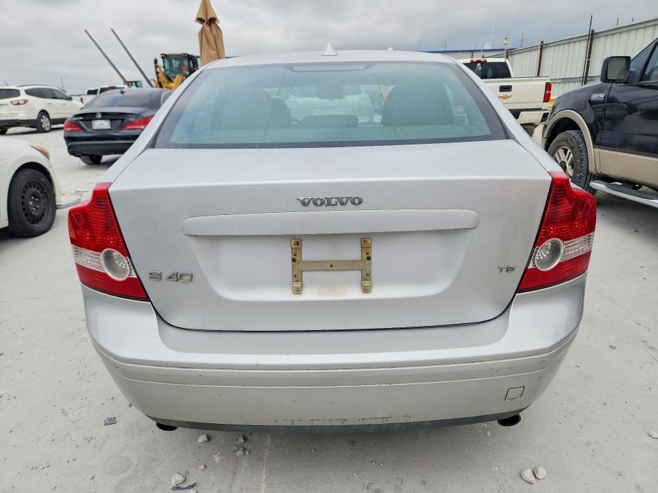 2005 Volvo S40 VIN YV1MS682952118445 COPART salvage auction — NORMAL WEAR, TX - CERTIFICATE OF TITLE (P), sold $150 on 2026-08-07 (photo 6)