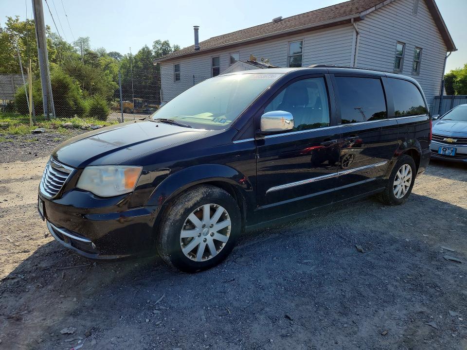 2013 Chrysler Voyager VIN 2C4RC1BG9DR692706 COPART salvage auction — REAR END, Pa - Cert Of Title, sold $575 on 2026-07-20 (photo 1)