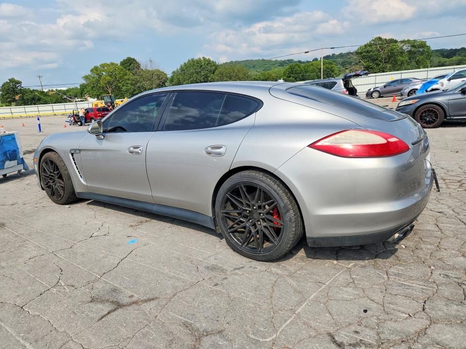 2013 Porsche Panamera VIN WP0AF2A77DL075020 COPART salvage auction — MINOR DENT/SCRATCHES, Salvage Title, sold $1,800 on 2026-08-12 (photo 2)