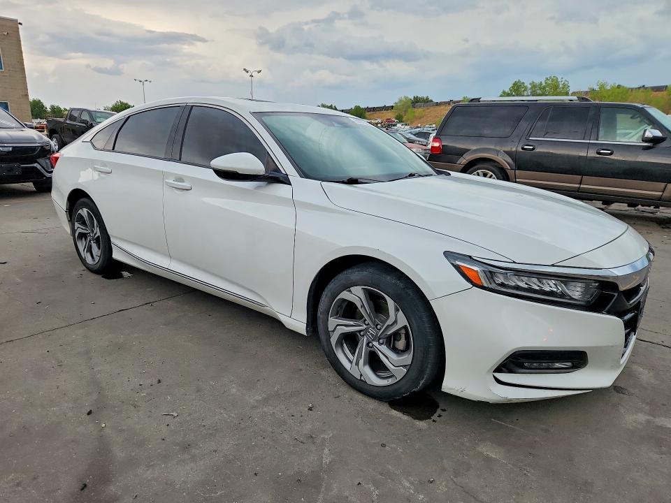 2019 Honda Accord VIN 1HGCV1F52KA092086 COPART salvage auction — HAIL, Co - Certificate Of Title, sold $9,100 on 2026-08-19 (photo 4)