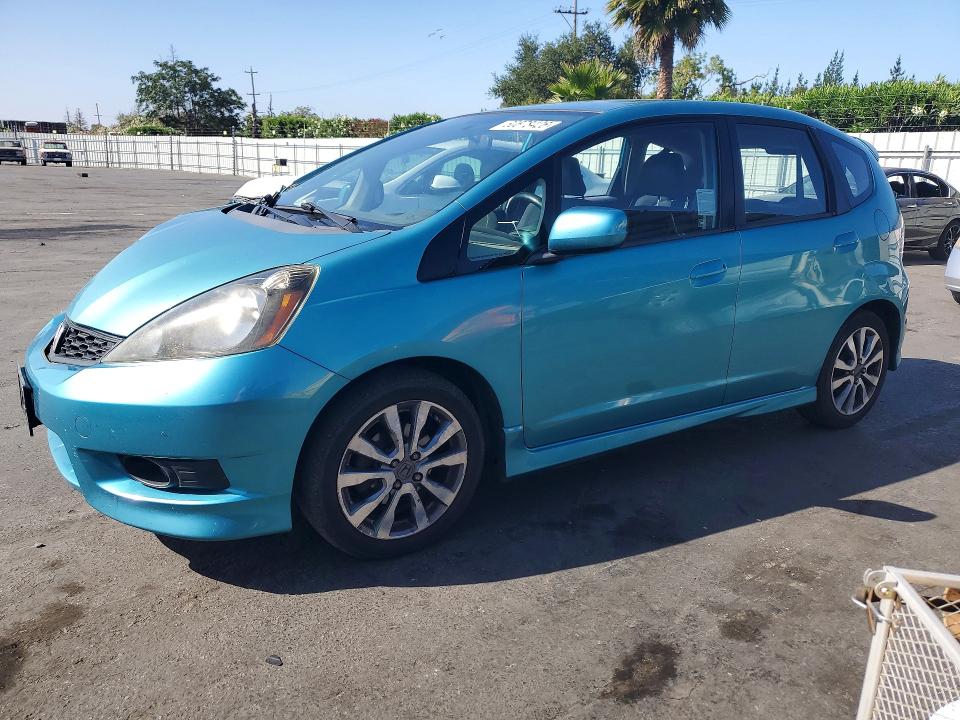 2013 Honda Fit VIN JHMGE8H55DC015353 COPART salvage auction — FRONT END, Ca - Salvage Certificate, sold $1,100 on 2026-07-16 (photo 1)