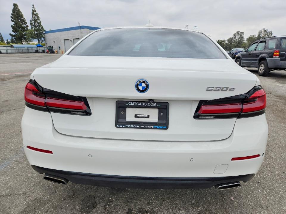 2022 BMW 5er VIN WBA13AG08NCJ24883 COPART salvage auction — FRONT END, CA - SALVAGE CERTIFICATE, sold $3,550 on 2026-07-30 (photo 6)