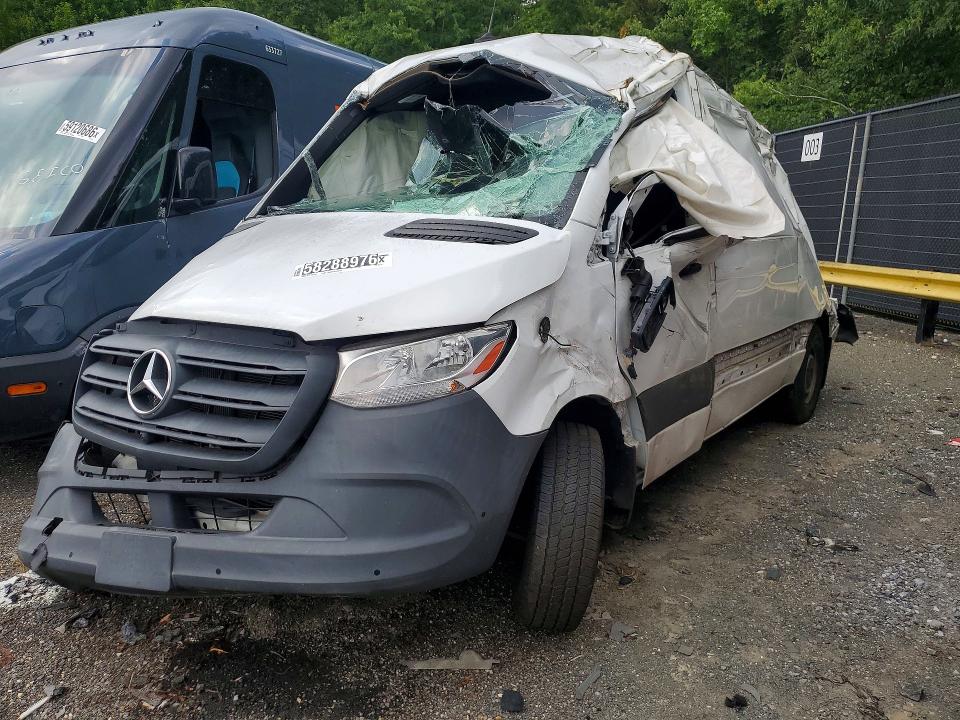 2022 Mercedes-benz Sprinter VIN W1Y70BGY3NT087934 COPART salvage auction — ROLLOVER, TN - CERTIFICATE OF TITLE, sold $300 on 2026-07-28 (photo 1)