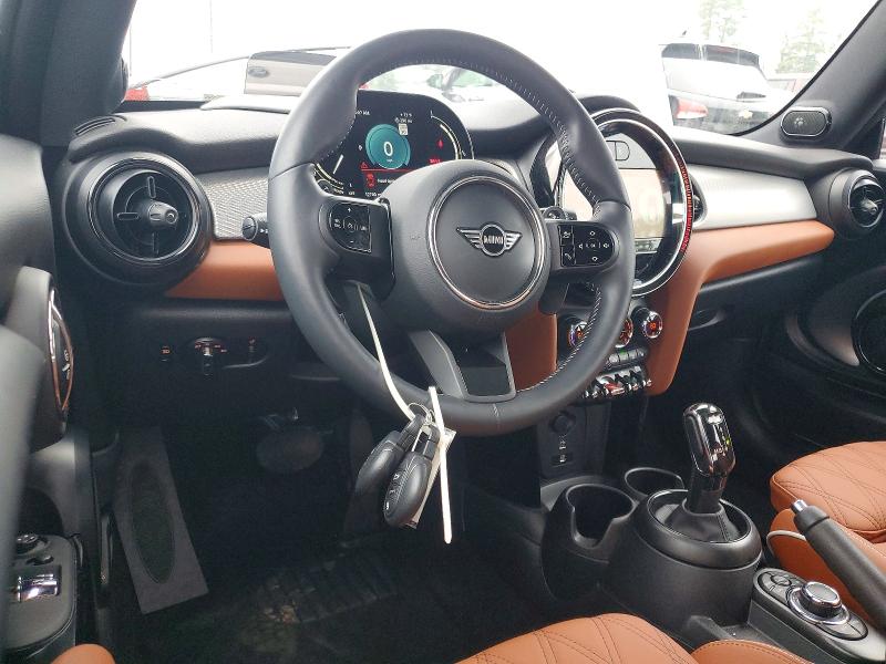 2024 Mini Cooper VIN WMW53DH02R2V71142 COPART salvage auction — REAR END, MD - CERT OF SALVAGE > 75% DAMAGE, sold $6,200 on 2026-08-03 (photo 8)