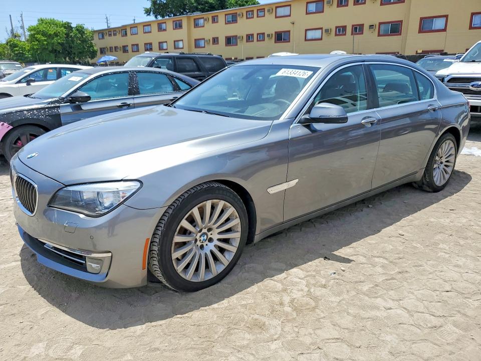 2013 BMW 7er VIN WBAYE8C51DDE22285 COPART salvage auction — MINOR DENT/SCRATCHES, FL - CERTIFICATE OF TITLE, sold $650 on 2026-07-28 (photo 1)