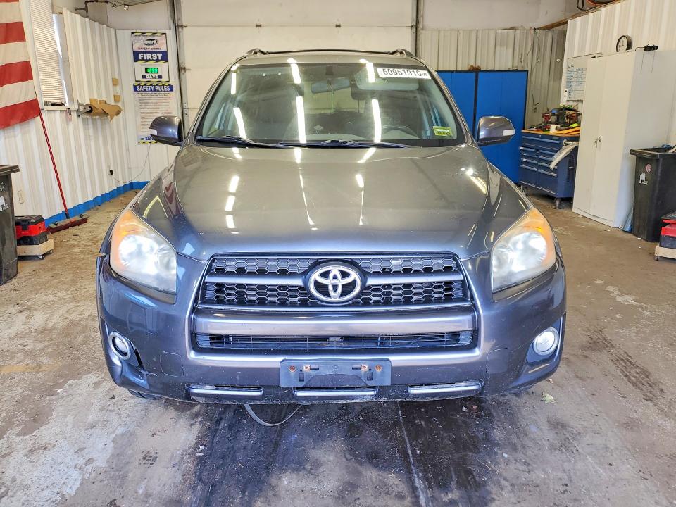 2010 Toyota Rav4 VIN JTMRF4DV1A5034214 COPART salvage auction — MINOR DENT/SCRATCHES, ME - CERTIFICATE OF TITLE, sold $1,100 on 2026-07-23 (photo 5)
