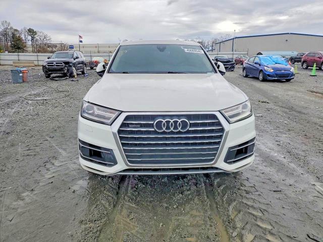 2018 Audi Q7 VIN WA1LAAF7XJD034262 COPART salvage auction — BURN, Sc - Certificate Of Title, sold $550 on 2026-07-29 (photo 5)
